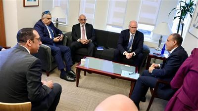 وزير الخارجية يبحث مع البنك الدولي خطط إعادة إعمار قطاع غزة