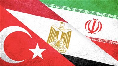 يسري الفخراني: مفتاح لغز العالم في يد مصر.. والقاهرة ترسم ملامح التاريخ الجديد