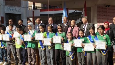 وكيل تعليم أسيوط يشهد تكريم حفظة القرآن الكريم بمدرسة الجامعة الابتدائية