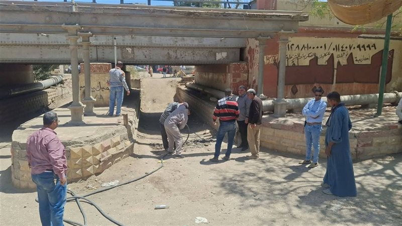 متابعة أعمال نفق