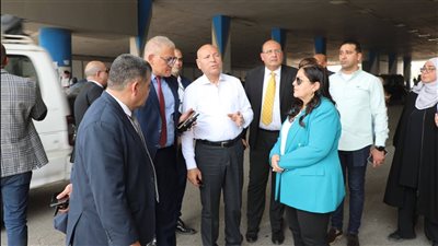 محافظ القاهرة يتفقد موقف السلام ويشدد على منع المواقف العشوائية والإشغالات
