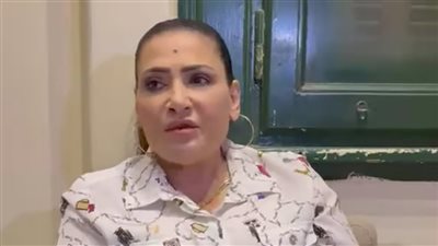 بحضور أشرف زكي .. صلح بدرية طلبة والصحفي المُتهم بالسب والقذف |تفاصيل