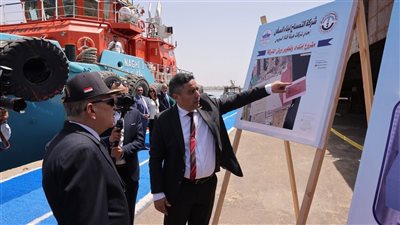 الفريق أسامة ربيع يشهد تدشين وحدات بحرية جديدة بشركة التمساح لبناء السفن 