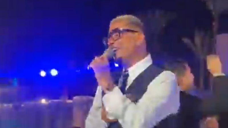 عمرو دياب في حفل