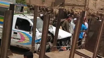 اصطدام قطار القصب بسيارة أجرة في إسنا.. ونجاة الركاب دون إصابات