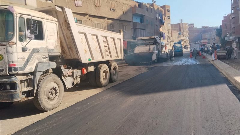 جانب من اعمال الرصف