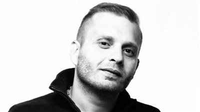 وفاة والد هاني كمال مخرج مسلسل وبينا معاد                               
