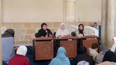 ملتقى المرأة يبرز سيرة السيدة خديجة كمنهج حياة لإصلاح الأسرة