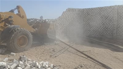 إزالة 15 حالة تعد و4 طواحين ذهب واسترداد 8910 متراً من الأراضي في قوص