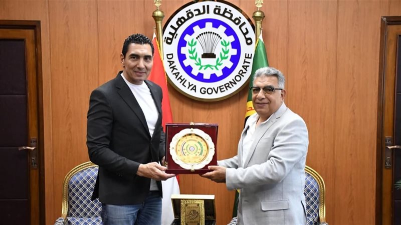 وزير الشباب والرياضة