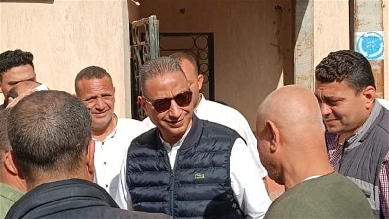 جانب من جولة المحافظ