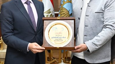 محافظ الغربية يستقبل وفد اللجنة الطبية العليا والاستغاثات بمجلس الوزراء  