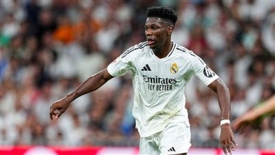 ريال مدريد يحسم موقفه من اهتمام مانشستر يونايتد بضم تشواميني