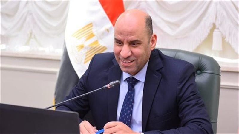 وزير العمل 