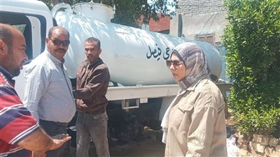 رئيسة حي فيصل تتابع الخدمات بقرية يوسف السباعي ضمن خطة تحسين مستوى الخدمات 