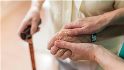     قبل ظهور الرعشة إشارات في الأمعاء تنذر بالشلل الرعاش