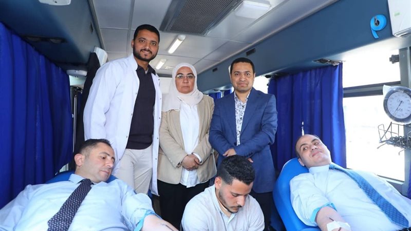 محافظ دمياط يقود