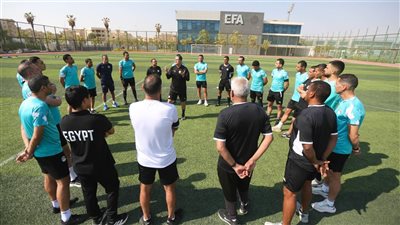 رويز يواصل جولاته لتطوير الحكام.. ومحاضرات فنية بمعسكر بورسعيد 