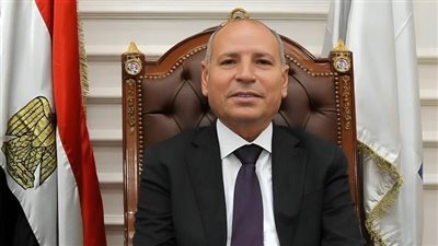 محافظ القاهرة يهنئ رئيس الوزراء بعيد الأضحى المبارك