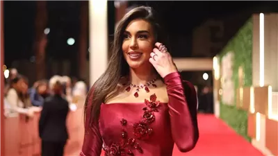 ياسمين صبري تكشف موقفها من الحشريين والمتطفلين: ماشية في طريقي ومبسوطة بيه