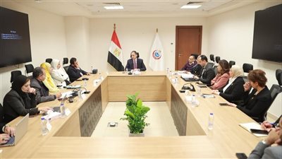 نائب وزير الصحة يترأس اجتماع لجنة الأجهزة التعويضية ويبحث تبسيط الإجراءات