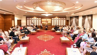 البابا تواضروس الثاني يستقبل وفد من كنيسة رومانيا الأرثوذكسية