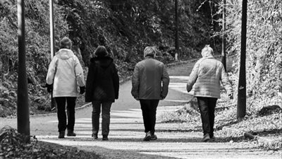 ماذا يحدث لجسمك عندما تتوقف عن المشي يوميا؟ 5 تغيرات خطيرة تبدأ 