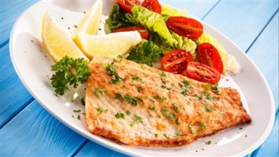     سمك بصوص الليمون والزبدة… وصفة شهية وسهلة التحضير في البيت