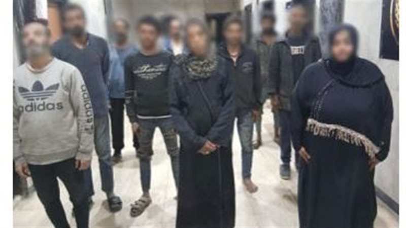 القبض على 11 شخصا