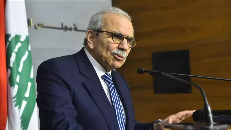 نواف سلام  
