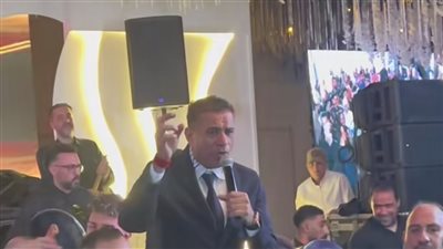 محمود الليثي يغني للقديس مارجرجس في إحدى حفلات الزفاف