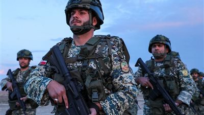 تصعيد غربي ضد طهران.. وحسن سلامة: اتجاه لتصنيف الحرس الثوري «إرهابيا»