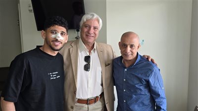 زيارة خاصة من مدير الكرة بالزمالك للاطمئنان على أحمد عاطف لاعب بيراميدز