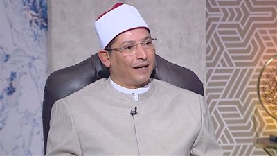 هل «البلوك» على السوشيال ميديا يعد قطيعة رحم؟.. عالم أزهري يوضح