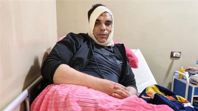وزير الرياضة يطمئن على مدير مركز شباب أبو حماد بعد الاعتداء عليه