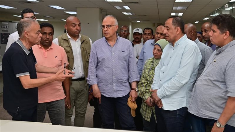 جانب من زيارة الوزير