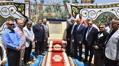 في احتفالات العيد القومي لأسيوط.. المحافظ يضع حجر الأساس لمبنى إداري ومركز تكنولوجي