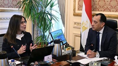 رئيس الوزراء يستعرض مع وزيرة الثقافة الأهداف الاستراتيجية للوزارة