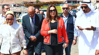 وزيرة البيئة توجه بتطوير خدمات محمية 