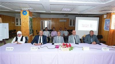 محافظ أسيوط يشهد ندوة تثقيفية لإعداد كوادر من المحليات للتوعية بمخاطر الهجرة 