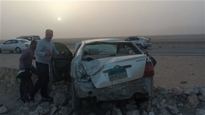 إصابة شخصين إثر انقلاب سيارة ملاكى على الطريق الصحراوي الغربي بأسيوط