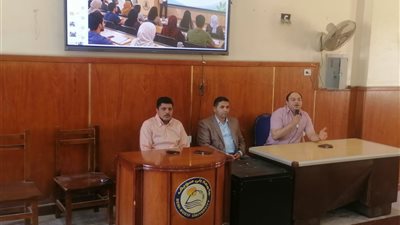 تربية بنى سويف تبحث سبل “تنمية الوعي الاستهلاكي لدى طلاب الجامعة”