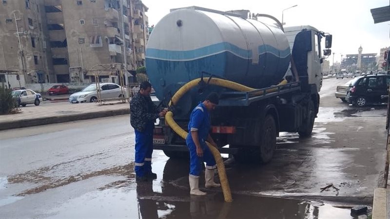 مياه القناة ترفع
