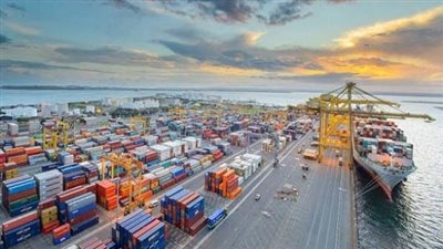 شركات صينية تعرض إنشاء محطة حاويات بالسخنة بـ 400 مليون دولار