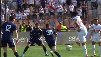 هل استحق الزمالك ركلة جزاء ضد إنبي؟ خبير تحكيمي يكشف لـ 
