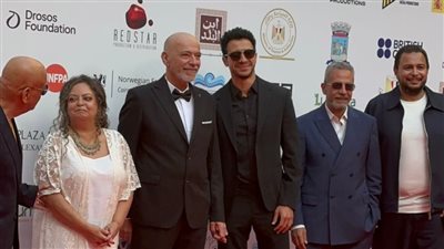 وزير الثقافة ونجوم الفن يتوافدون على ريد كاربت مهرجان الإسكندرية للفيلم |صور