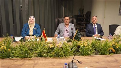 مطالب بحوافز للأخصائيين وتوفير 1500 عقد للتعليم المجتمعي