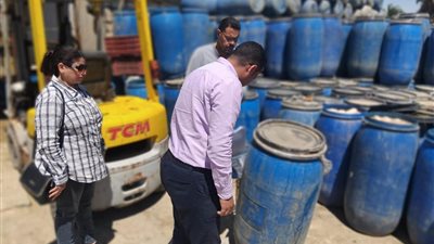 حملات تموينية مكثفة بالسويس تضبط مخازن مخالفة سلع فاسدة وتحيل المتهمين للنيابة