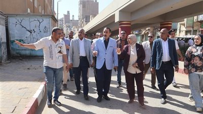 محافظ سوهاج يتفقد أعمال التطوير بشارع المحطة ويوجه بالإلتزام بالجدول الزمني