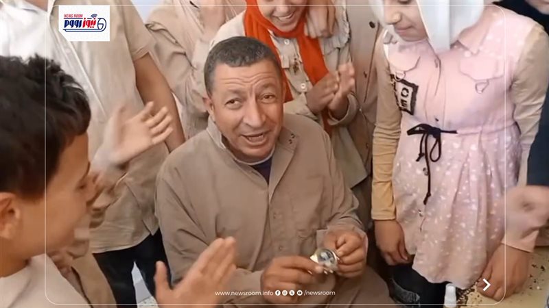 عم طارق العامل والطلاب
